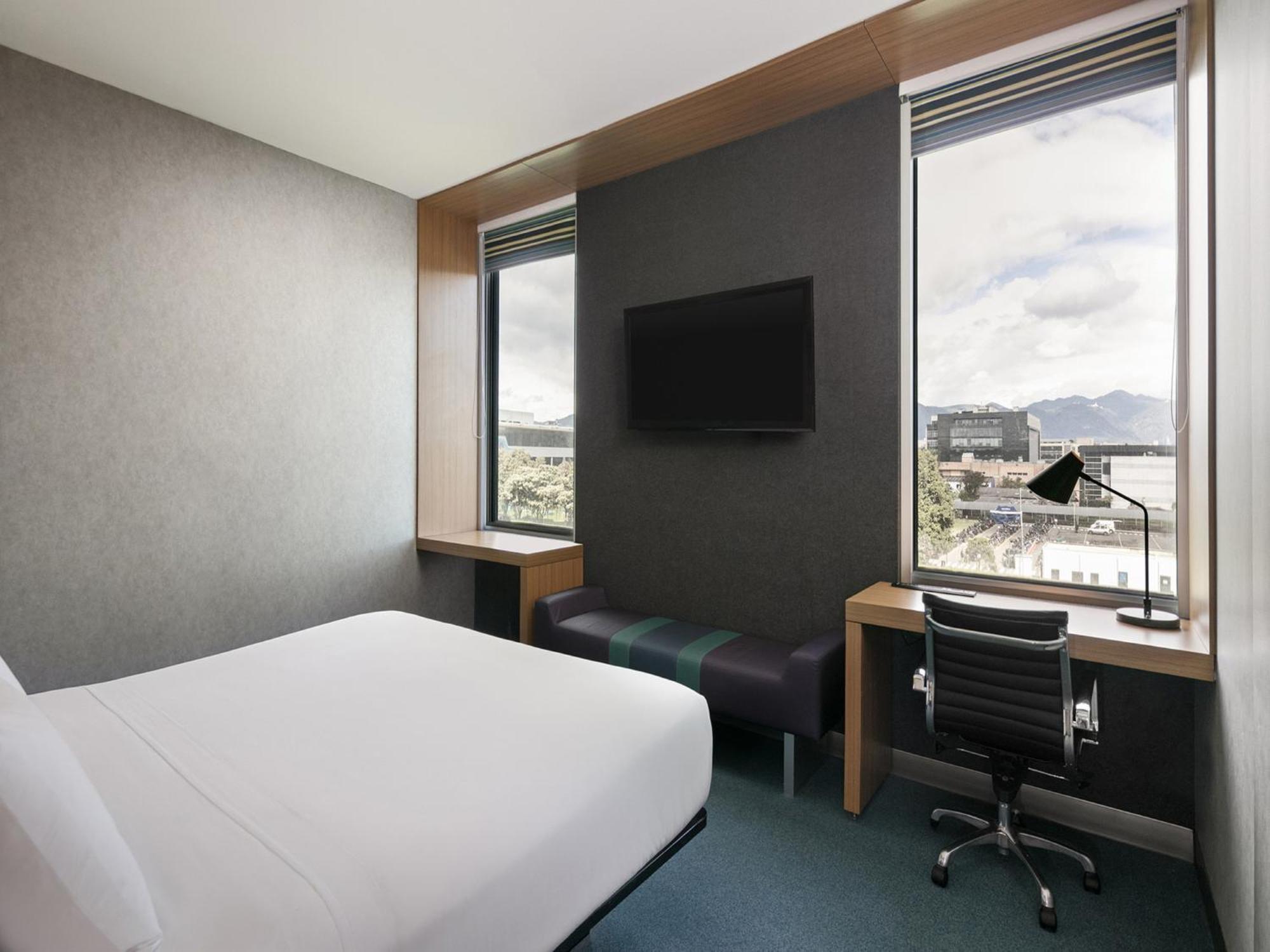 เอลอฟท์ โบโกตา แอร์พอร์ต Hotel ภายนอก รูปภาพ